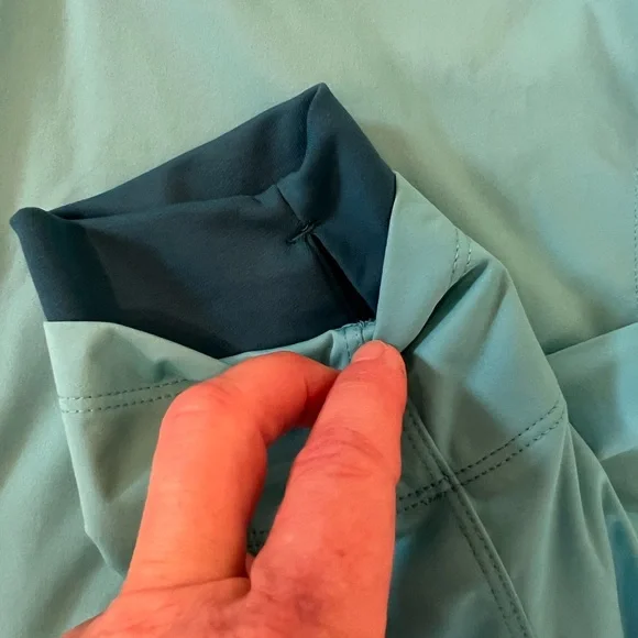 Patagonia Women's Aqua Blue Softshell Ski Jacket - Picture 3 of 6